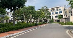 Cần bán gấp căn liền kề 100m2 mặt tiền 5m kinh doanh view vườn hoa