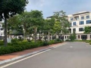 Cần bán gấp căn liền kề 100m2 mặt tiền 5m kinh doanh view vườn hoa