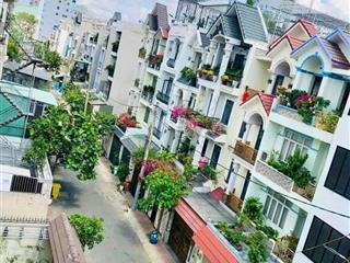 Nhà có sân vườn khu bệnh viện đa khoa vùng thủ đức lê văn chí