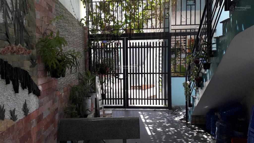 Bán nhanh trước tết nhà cấp 4 sát mặt tiền khu công viên phần mềm quang trung