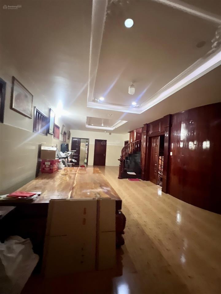 Biệt thự nội thất gỗ quý hiếm khu phú định, an dương vương