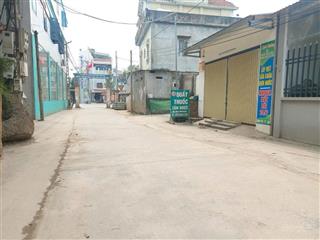 Gia đình mình cần bán nhà 3 tầng diện tích 100m2 tại sen trì bình yên thạch thất cnc hoà lạc