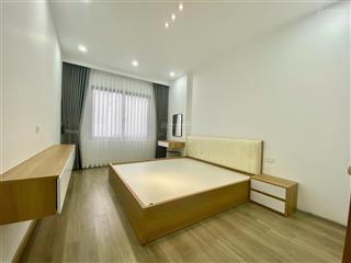 Bán gấp nhà lô góc siêu hiếm phố ô cách  65m x 5 tầng  oto dừng đỗ ngày đêm