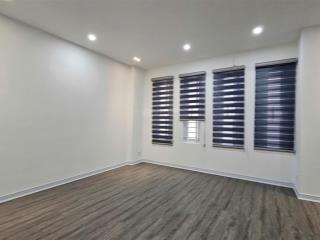 Chính chủ bán nhà cách mặt phố 20m. phường ngọc hà. . dt 55m2 gồm 7 ngủ. mặt tiền 6m. giá 11.8ty.