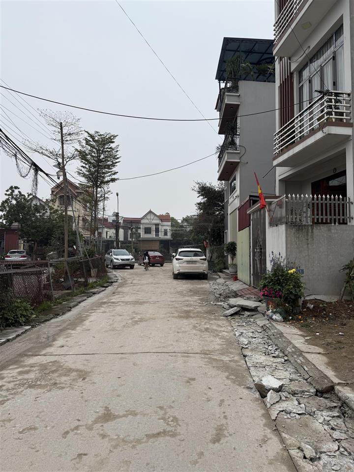 Bán 110m2 đất trung tâm thị trấn văn giang, giáp vành đai 3.5,sân bóng pvf và đại học bách khoa!