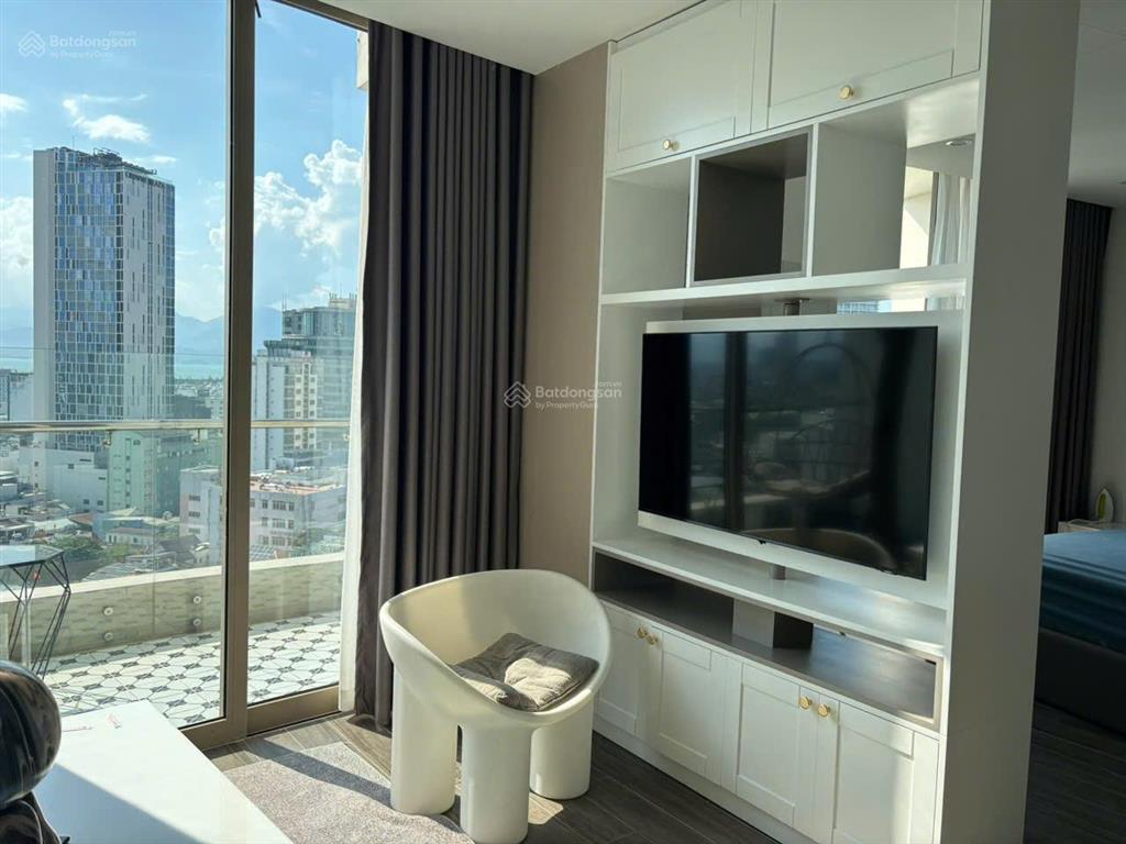 Cần cho thuê căn hộ hilton bạch đằng, 18tr/ tháng.  0905 843 *** duy đi xem căn hộ