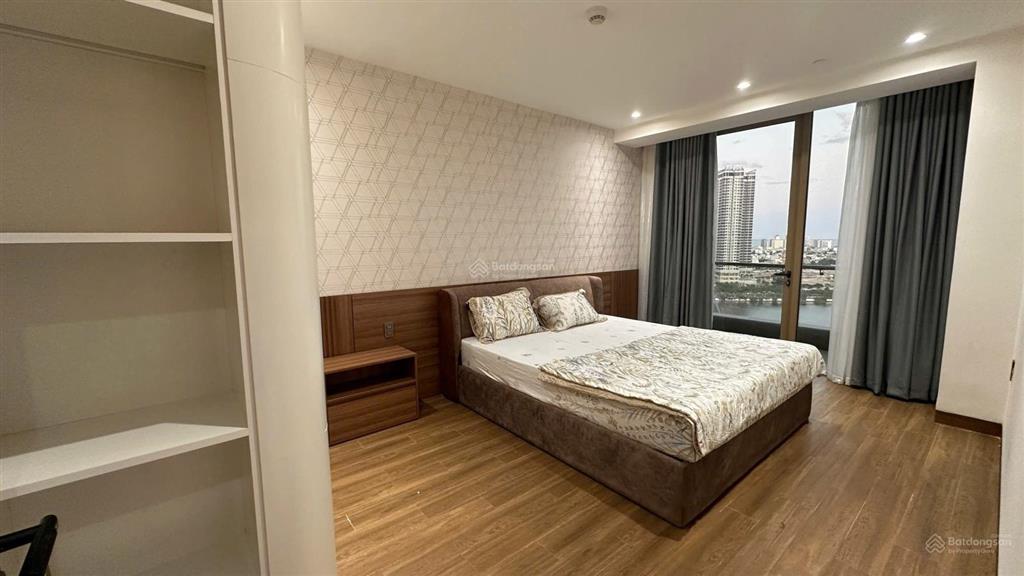 Cần cho thuê căn hộ 2pn hilton bạch đằng, nội thất cao cấp, view trực diện sông hàn giá tốt