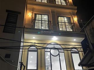 Bán nhà xuân đỉnh  lô góc 4 mặt thoáng
100m2  7 tầng  28 căn hộ  ngõ oto
bán 31 tỷ 130tr/tháng