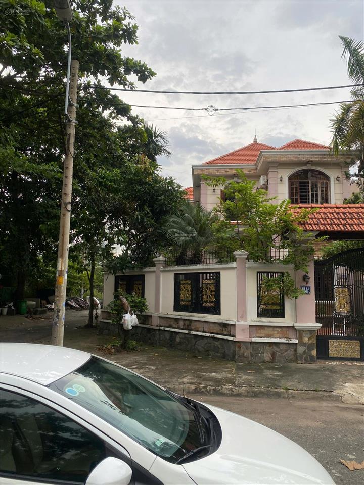 Lô góc 2 mặt tiền 10x25  hẻm 668 quốc lộ 13, hiệp bình chánh  vị trí đẹp, giá tốt!