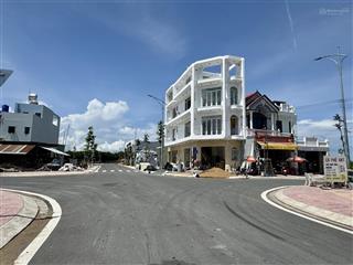 Tái định cư tân bửu  cách bình chánh 3km  sát bên chợ tân bửu  xây cất tự do