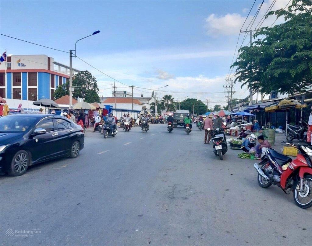 Sát bên kcn nhựt chánh cách đường tỉnh 832 chỉ 100m đất thổ cư, không quy hoạch