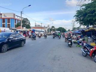 361,5m2 thổ cư  gần kcn nhựt chánh  cách đt832 chỉ 200m. (không mồ mả, không bị quy hoạch)