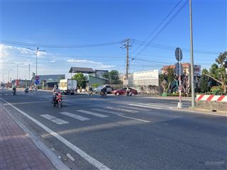 Giảm 15otr bán gấp nền kdc, đường nhựa 6m  sát vách tt bến lức  sổ sẵn, công chứng ngay