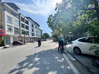 Bán gấp biệt thự vườn đào, lạc long quân, tây hồ  mặt tiền khủng ô tô tránh vỉa hè  400 m2