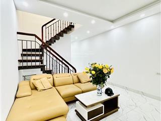 Bán nhà riêng âu cơ, tây hồ gần ô tô
47m2 x 2 tầng3,1 tỷ( tl)