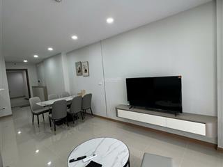 Cho thuê cc rose town, ngọc hồi, hoàng mai, 71m 2pn, 2wc, 11 triệu, nt đẹp