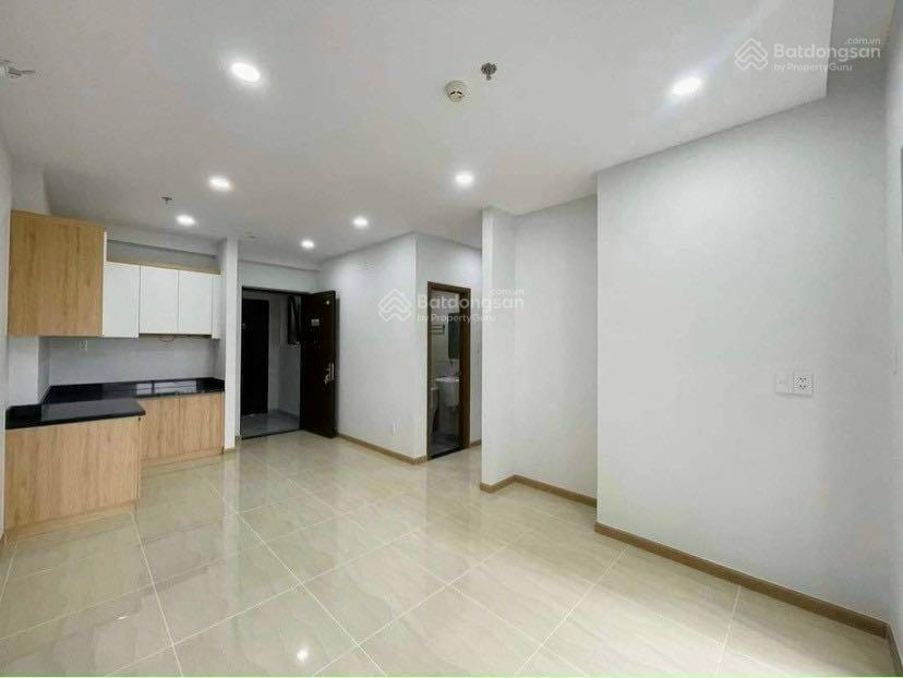 Bán căn góc 2pn the east gate metro suối tiên, sát bên làng đại học quốc gia