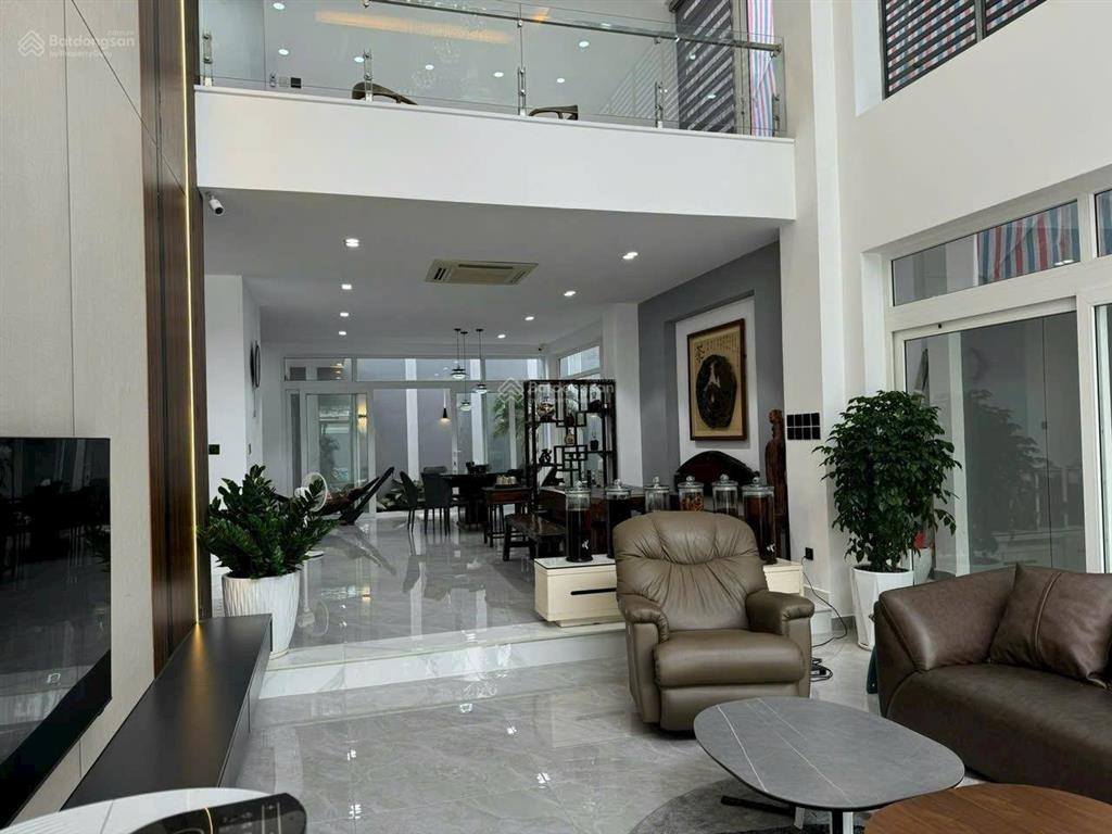 Cho thuê nhà đầy đủ nội thất đường 65 kdc tân quy đông, q7 dt 5x20m, 1trệt 3lầu 25tr  0902 428 ***