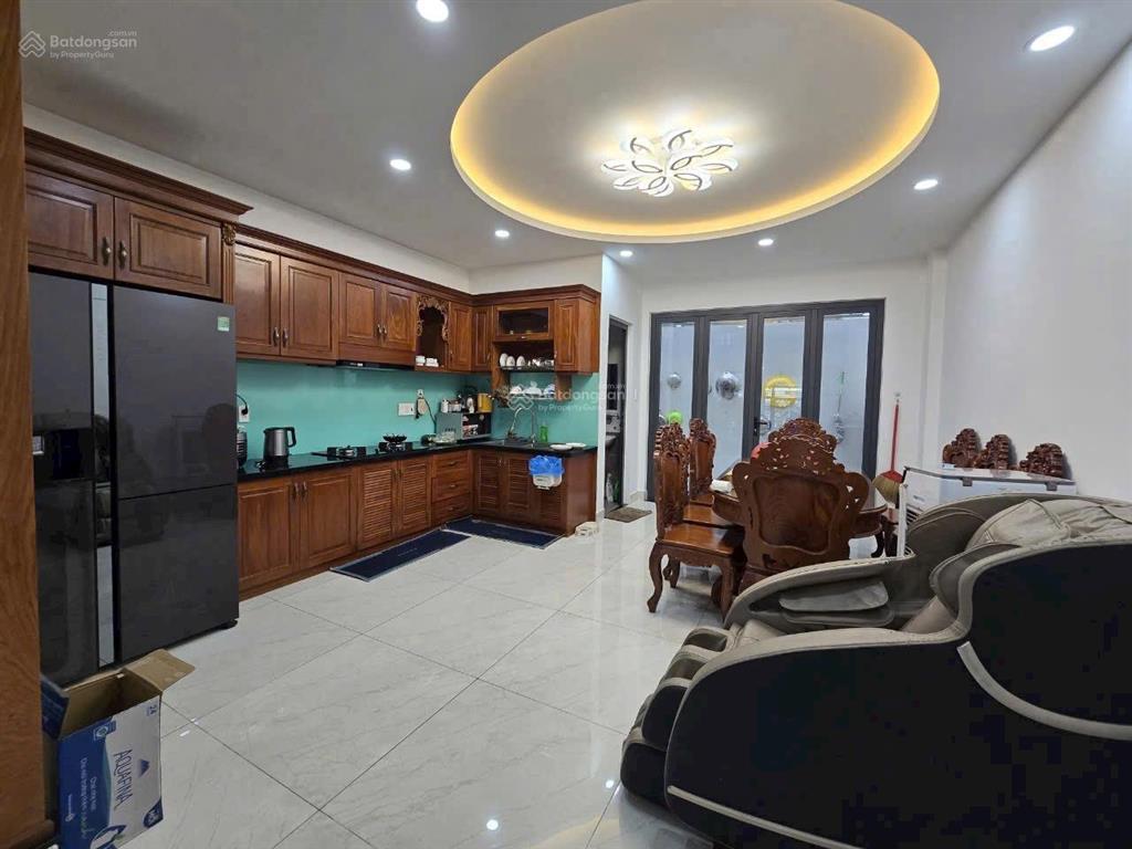 Cho thuê nhà đầy đủ nội thất đường 65 kdc tân quy đông, q7 dt 5x20m, 1trệt 3lầu 25tr  0902 428 ***