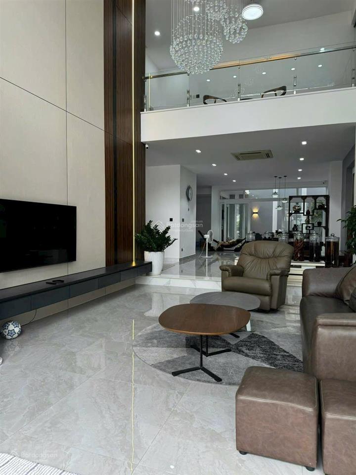 Cho thuê nhà đầy đủ nội thất đường 65 kdc tân quy đông, q7 dt 5x20m, 1trệt 3lầu 25tr  0902 428 ***