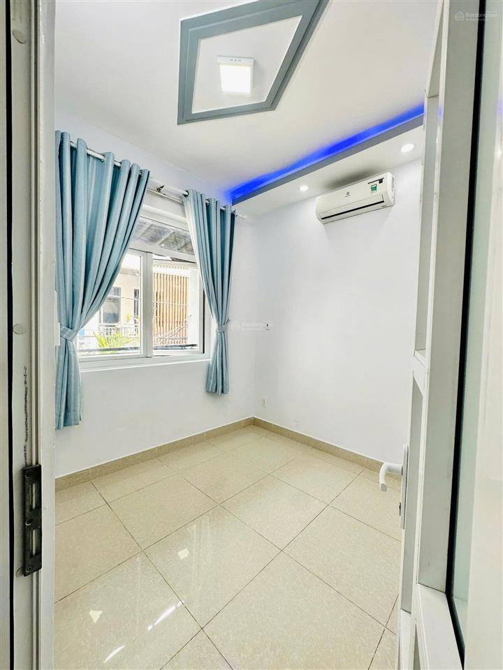 Cho thuê nhà đầy đủ nội thất đường 53 kdc tân quy đông, q7 dt 4x18m, 1 trệt 3lầu 20tr  0902 428 ***