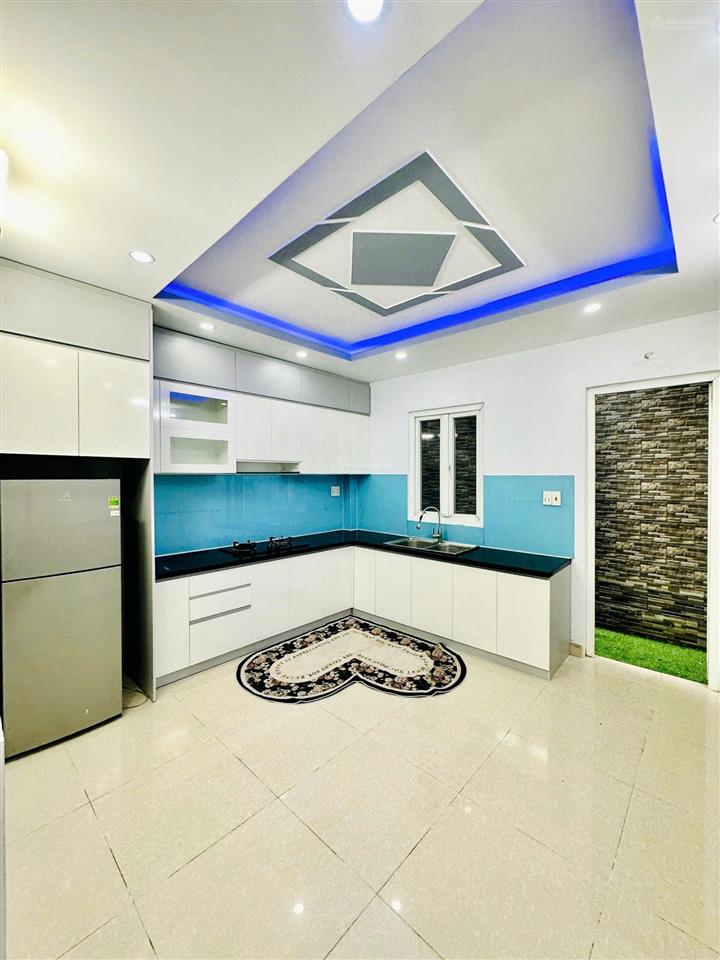 Cho thuê nhà đầy đủ nội thất đường 53 kdc tân quy đông, q7 dt 4x18m, 1 trệt 3lầu 20tr  0902 428 ***