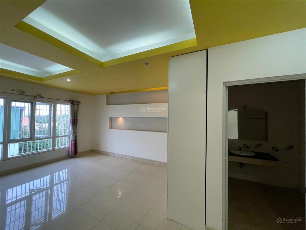 Cho thuê nhà mặt tiền đường số 40 kdc an phú hưng, tân phong quận 7, 5pn 6wc 4x18m trệt 3 lầu