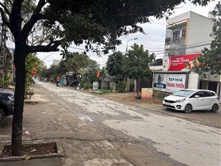 Bán đất tặng nhà sẵn sách va li về ở luôn giá công khai 1,6 tỉ sát đại học fpt và đhqghn