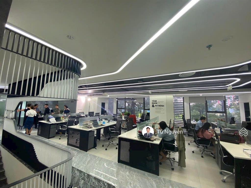 Bql dreamland bonanza  duy tân cho thuê văn phòng. diện tích 225m2, sẵn nội thất vào luôn