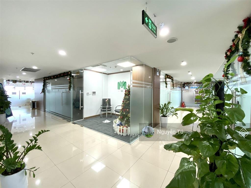 Bql cho thuê văn phòng viwaseen tower  tố hữu. diện tích 210m2 sẵn nội thất, vào được luôn