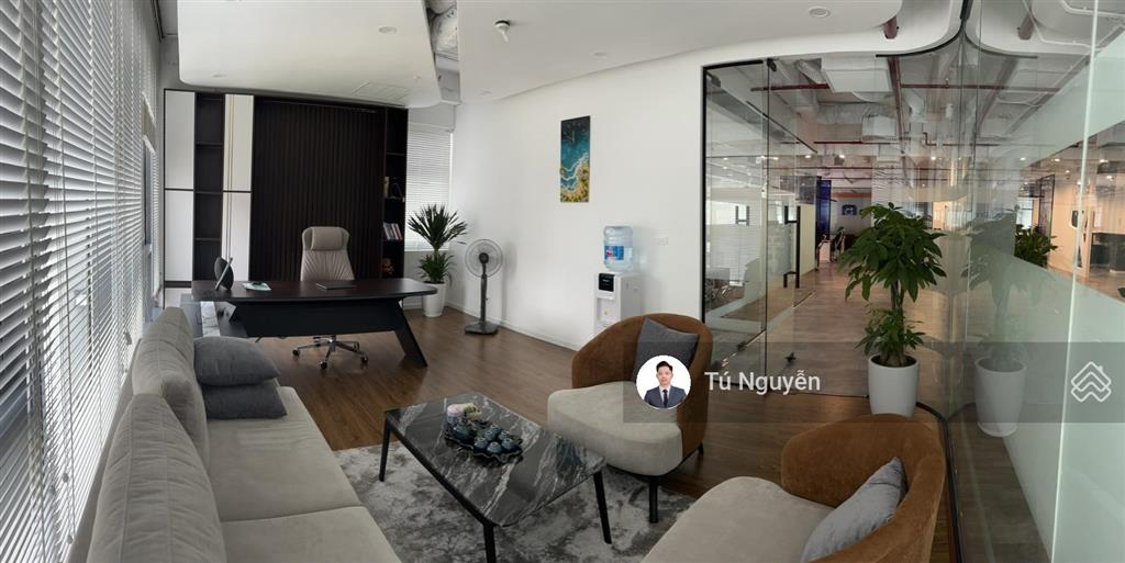 Cho thuê văn phòng central point 219 trung kính. diện tích 206m2 sẵn nội thất vào được luôn