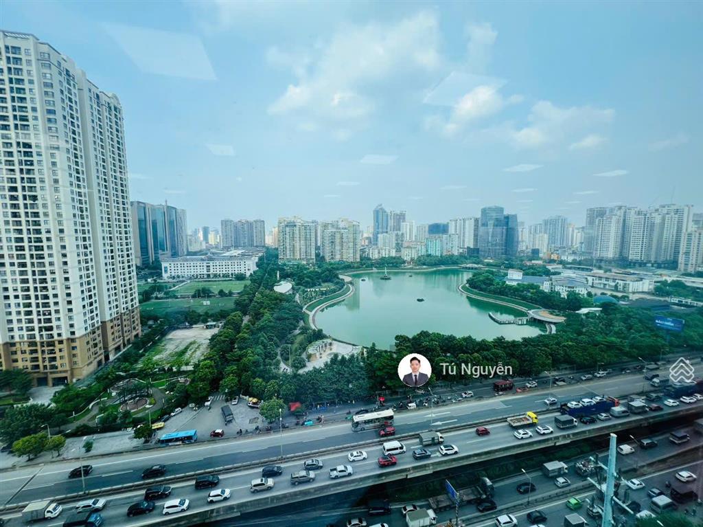 Toà nhà taisei square ha noi  khuất duy tiến cho thuê văn phòng. diện tích 1.246m2 cắt linh hoạt