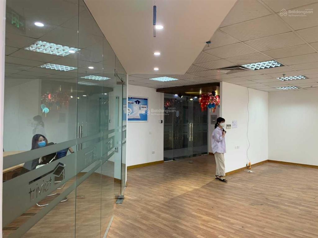 Bql cho thuê văn phòng sun squarelê đức thọ. diện tích 370m2 sẵn nội thất (cắt lẻ)  0974 024 ***