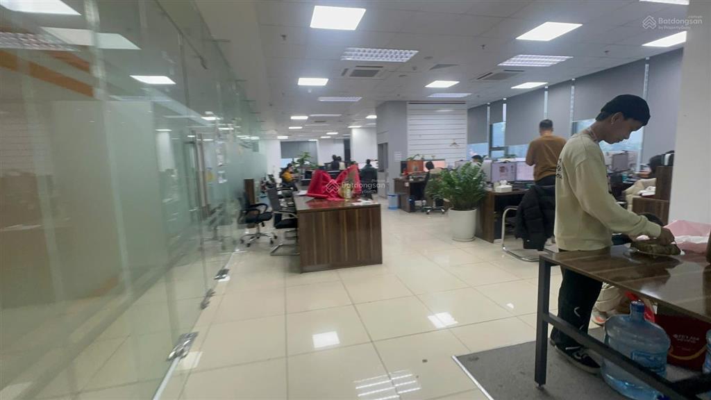 Bql cho thuê văn phòng tòa 90 nguyễn tuân, thanh xuân. diện tích 500m² (cắt lẻ từ 150m²) vào luôn
