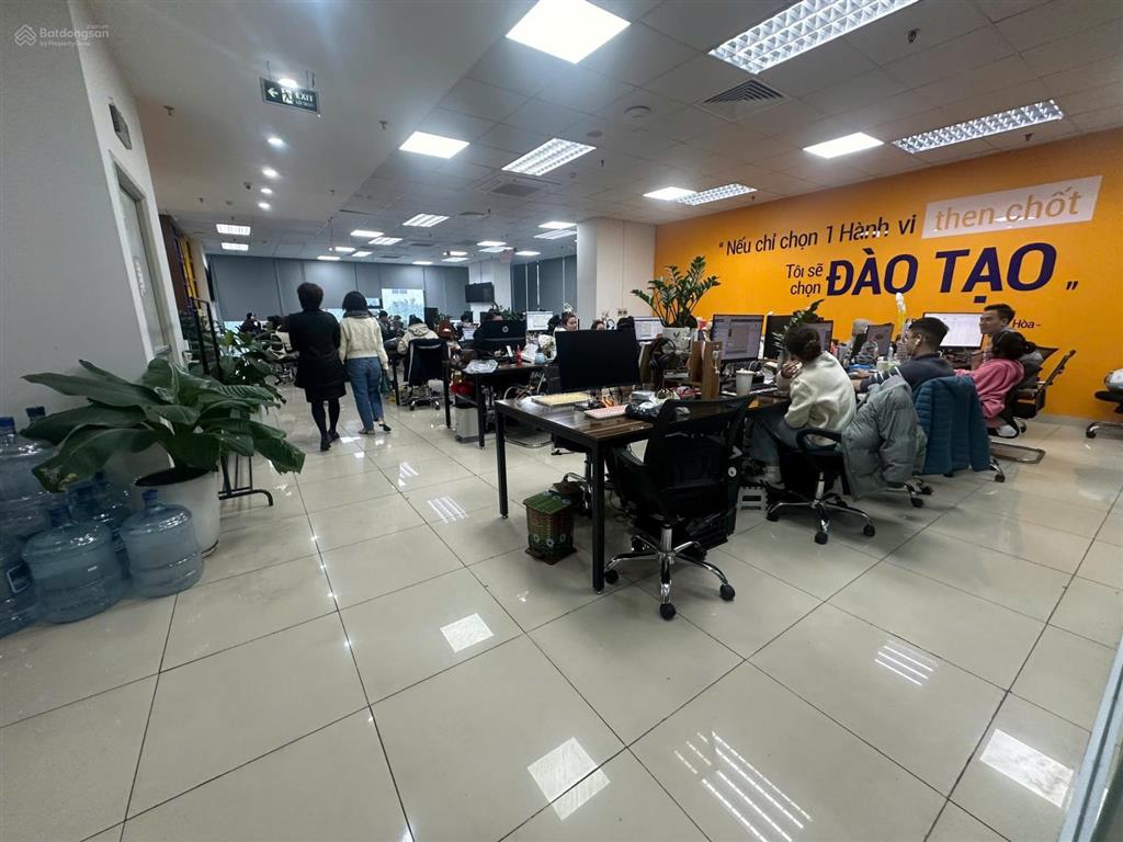 Bql cho thuê văn phòng tòa 90 nguyễn tuân, thanh xuân. diện tích 500m² (cắt lẻ từ 150m²) vào luôn