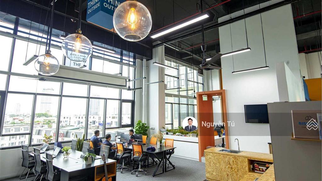 Cho thuê văn phòng roman plaza  tố hữu. diện tích 150m2 sẵn nội thất vào luôn