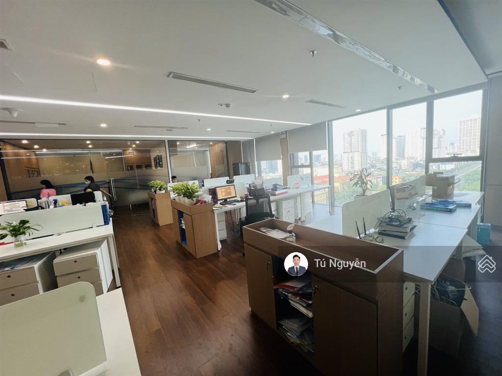 Bql cho thuê văn phòng mipec tower  tây sơn. diện tích 200m2 sẵn nội thất, vào luôn