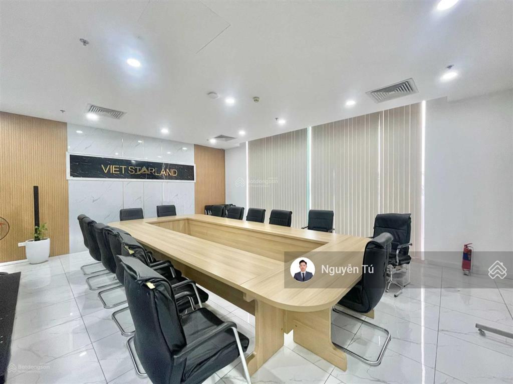 Cho thuê văn phòng tòa vimeco nguyễn chánh. diện tích 190m2 sẵn nội thất.  0974 024 ***