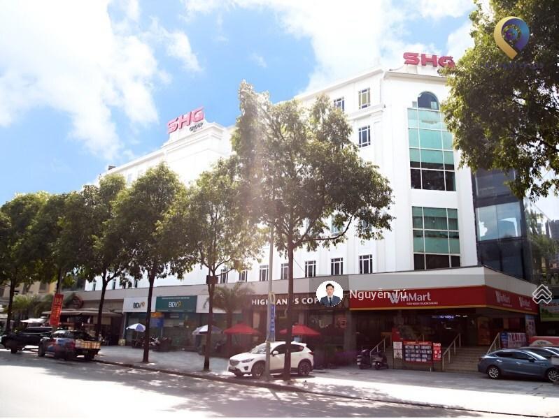 Bql toà nhà sơn hà 8 quang trung  hà đông cho thuê dt 2000m cắt nhỏ 300m2, 500m2 chỉ 160.000đ/m2