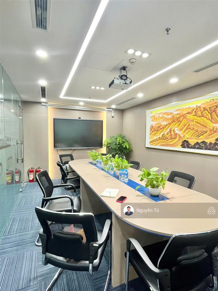 Cđt rox tower  54a nguyễn chí thanh cho thuê văn phòng. dt 1300m2 có cắt lẻ