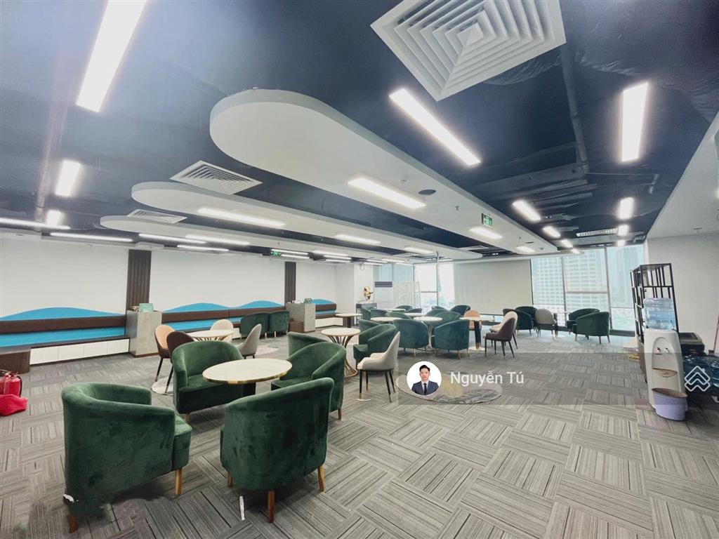 Cđt rox tower  54a nguyễn chí thanh cho thuê văn phòng. dt 1300m2 có cắt lẻ