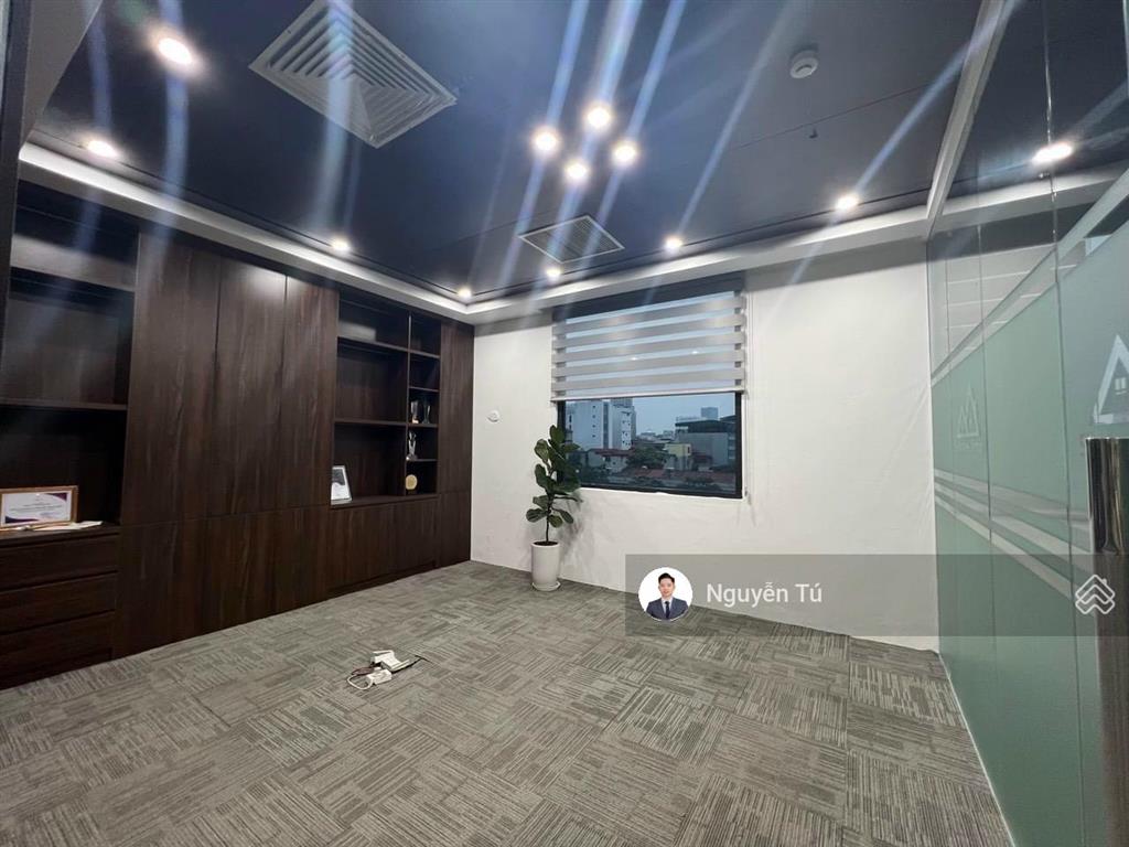 Cđt cho thuê văn phòng eurowindow  27 trần duy hưng. diện tích 650m2 cắt lẻ từ 100m2