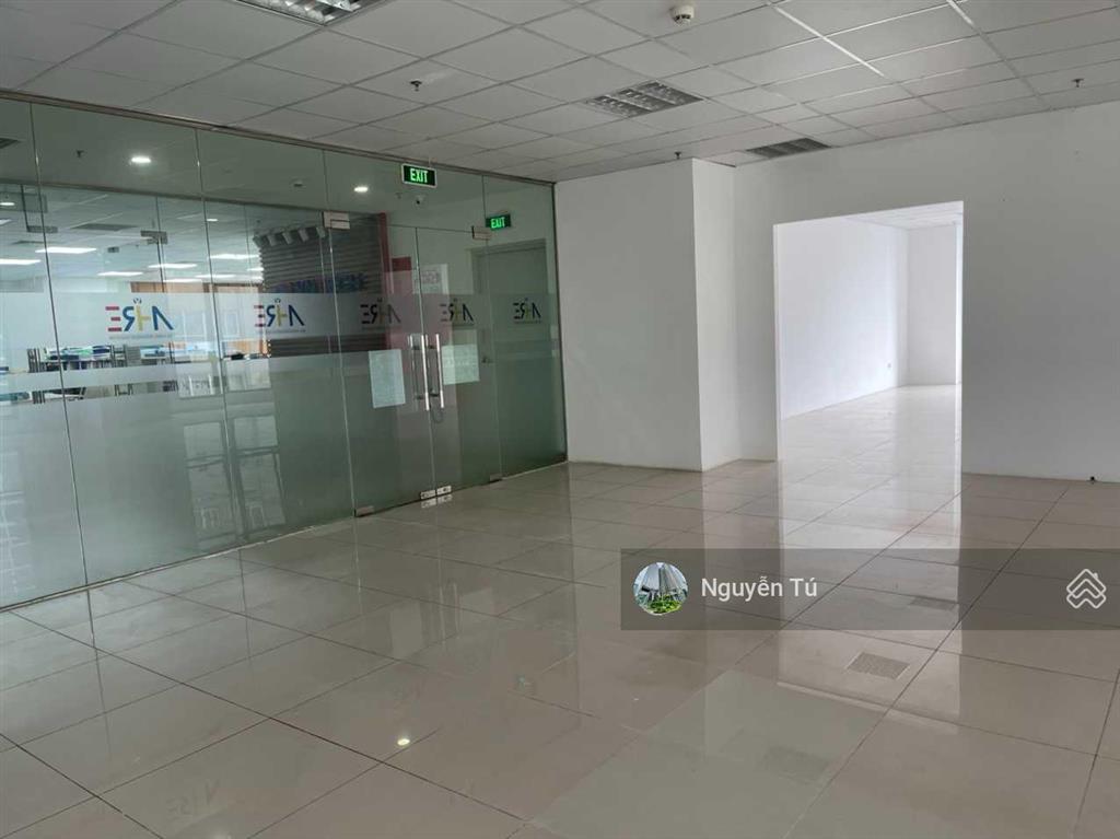 Còn trống hiếm có văn phòng vinata tower  kđt. diện tích 200m2 vuông vắn, đẹp.  0974 024 ***