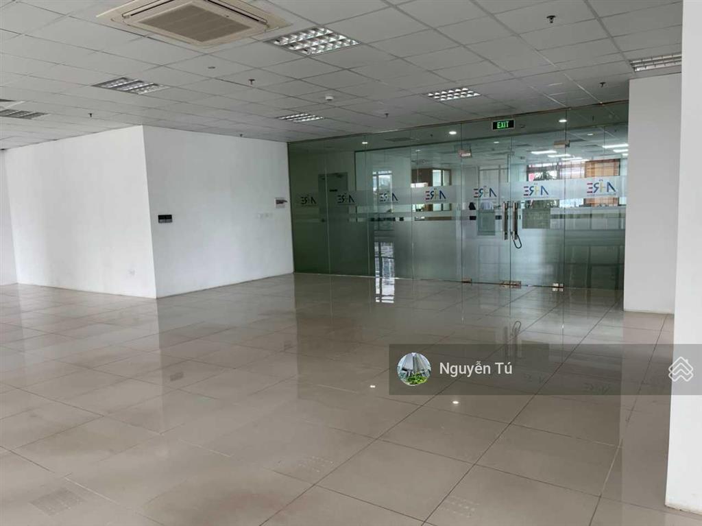 Còn trống hiếm có văn phòng vinata tower  kđt. diện tích 200m2 vuông vắn, đẹp.  0974 024 ***