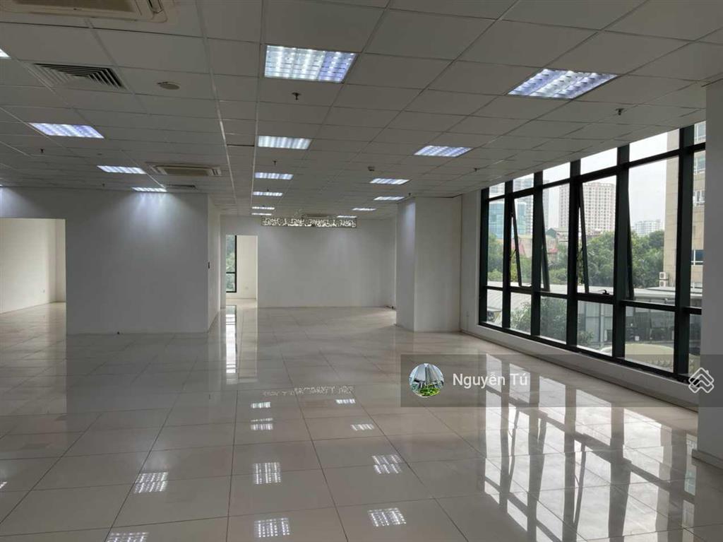 Còn trống hiếm có văn phòng vinata tower  kđt. diện tích 200m2 vuông vắn, đẹp.  0974 024 ***