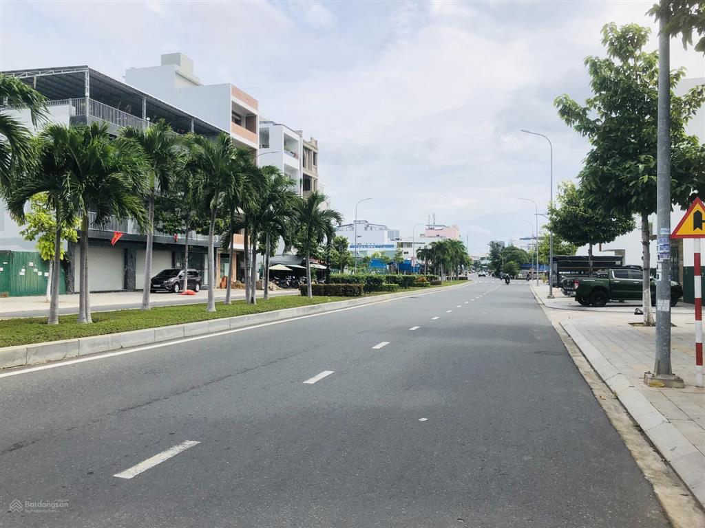 Bán lô đất đường số 22 kđt vcn phước long 1, nam nha trang. giá 9,2 tỷ