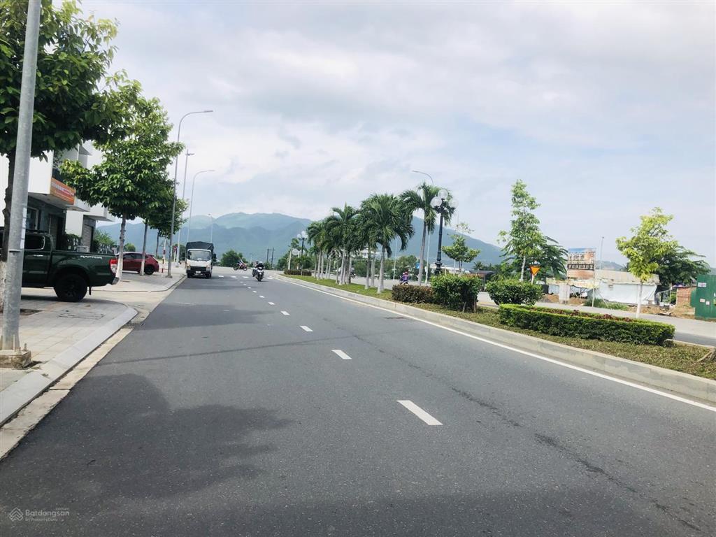 Bán lô đất đường số 22 kđt vcn phước long 1, nam nha trang. giá 9,2 tỷ