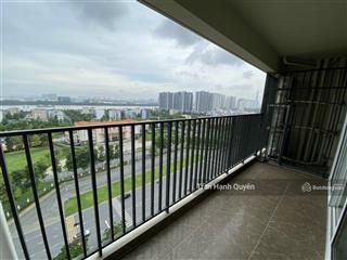 Tìm mua 3pn diện tích lớn 136m2  chỉ 11 tỷ bao trọn thuế phí  ban công siêu lớn view rộng