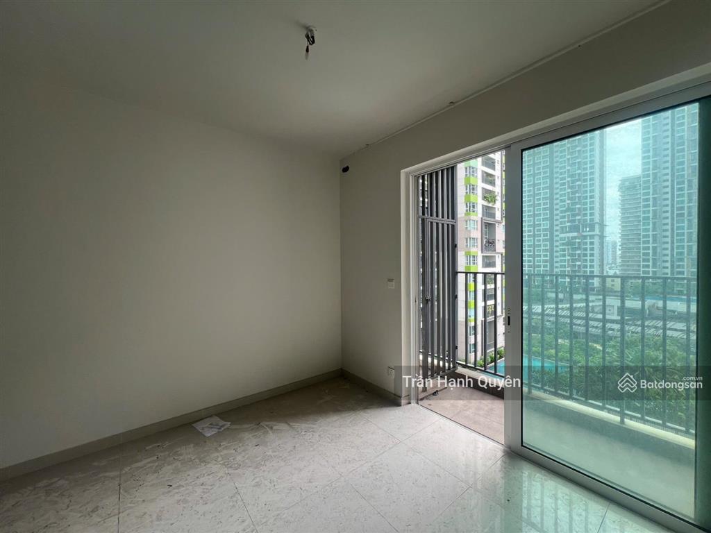 Hiếm căn 1pn nhà thô cơ bản chưa sử dụng 54m2 5 tỷ bao trọn tầng trung view nội khu hồ bơi