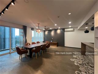 List căn chỉ 10.3 tỷ  3pn diện tích lớn 130m2  đã có sổ  ban công lớn nhìn nội khu hồ bơi